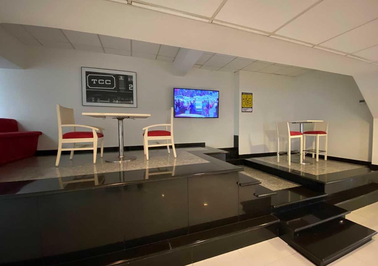 Hotel Mx Forum Buenavista เม็กซิโกซิตี้ ภายนอก รูปภาพ